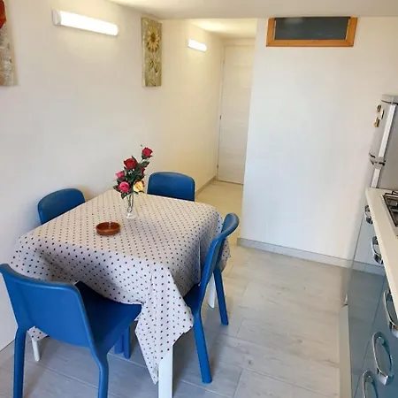 Romantic With Sea View In - Terrace & Bbq Apartment *